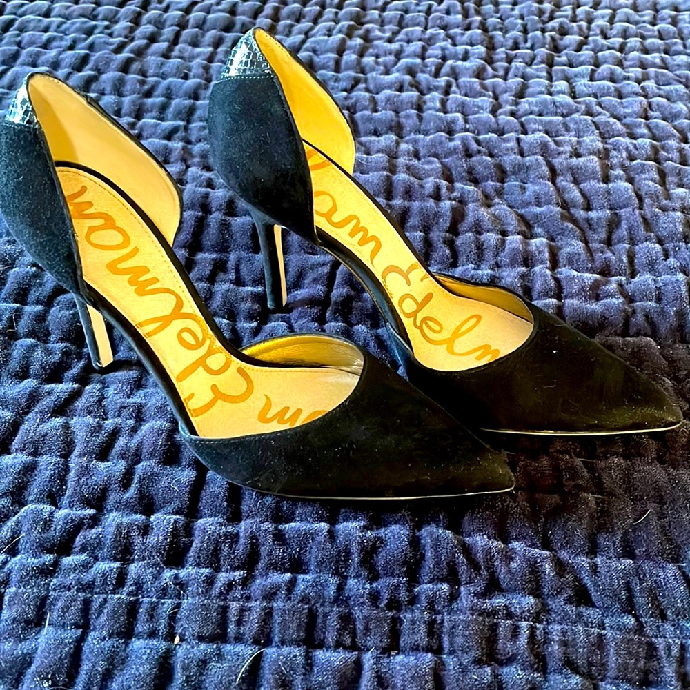 Beautiful black high heels, size 6.5